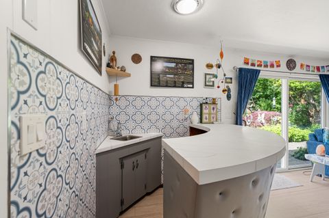 Tiny photo for 1341 NW Washington Boulevard, Grants Pass, OR 97526 (MLS # 220220003)