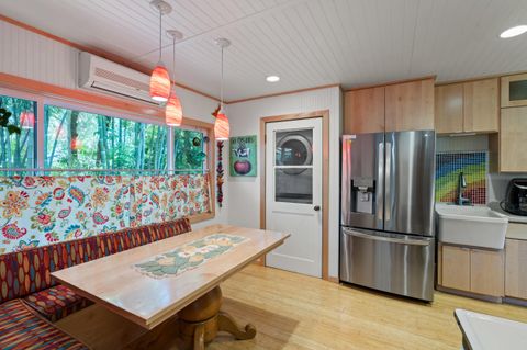 Tiny photo for 1341 NW Washington Boulevard, Grants Pass, OR 97526 (MLS # 220220003)