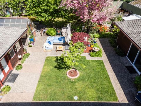 Tiny photo for 1341 NW Washington Boulevard, Grants Pass, OR 97526 (MLS # 220220003)