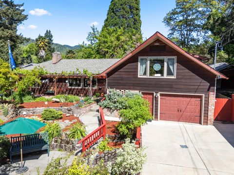 Tiny photo for 1341 NW Washington Boulevard, Grants Pass, OR 97526 (MLS # 220220003)