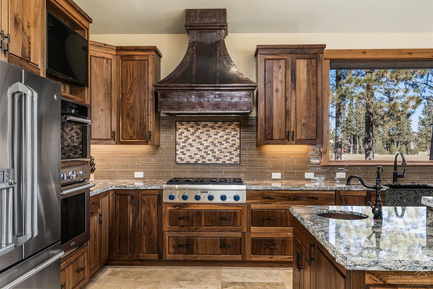 Broken Top - Residential