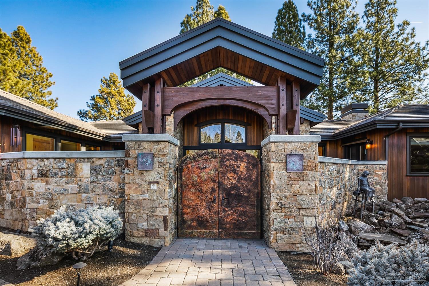 Broken Top - Residential