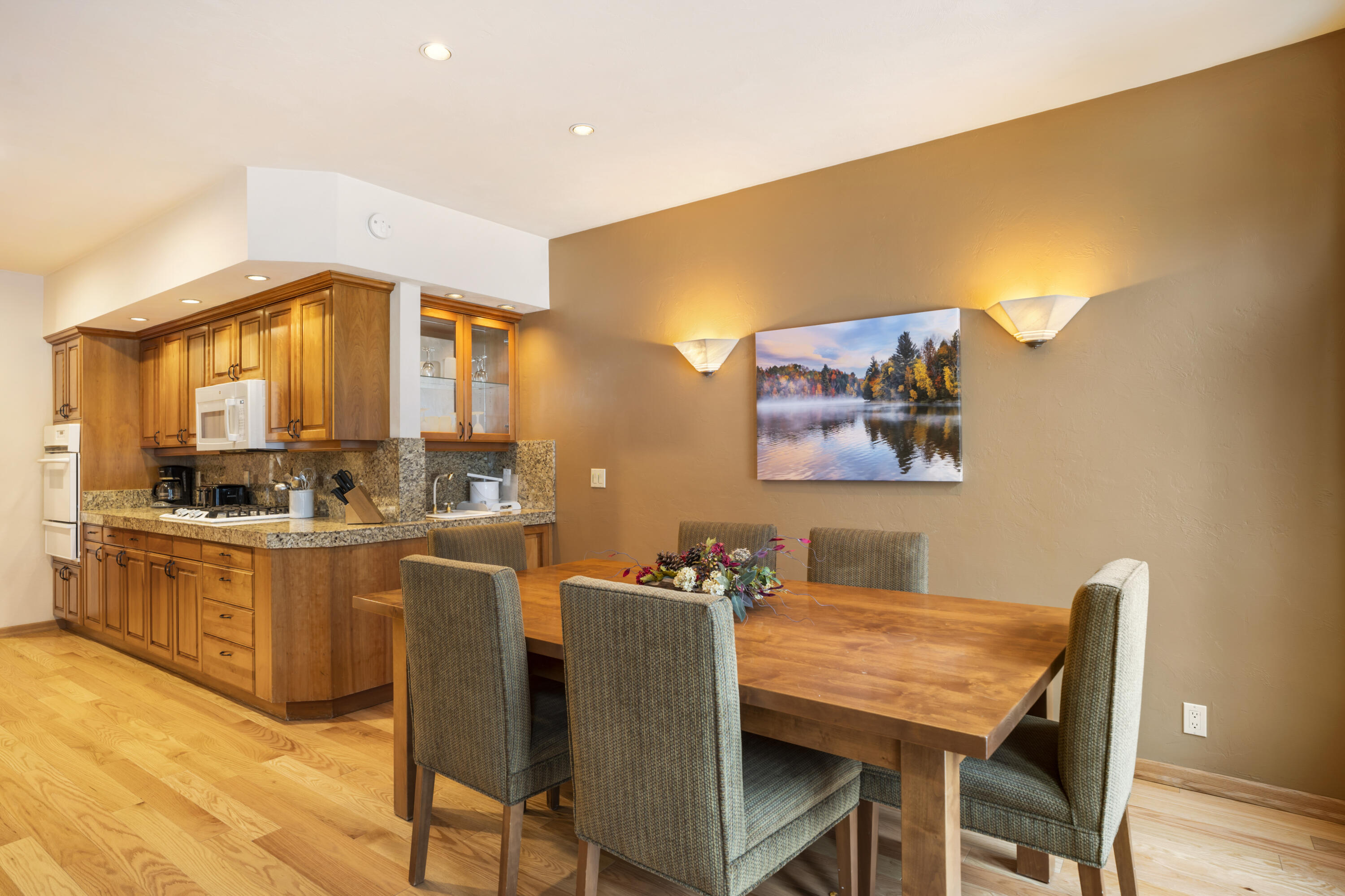 StoneTH - Residential