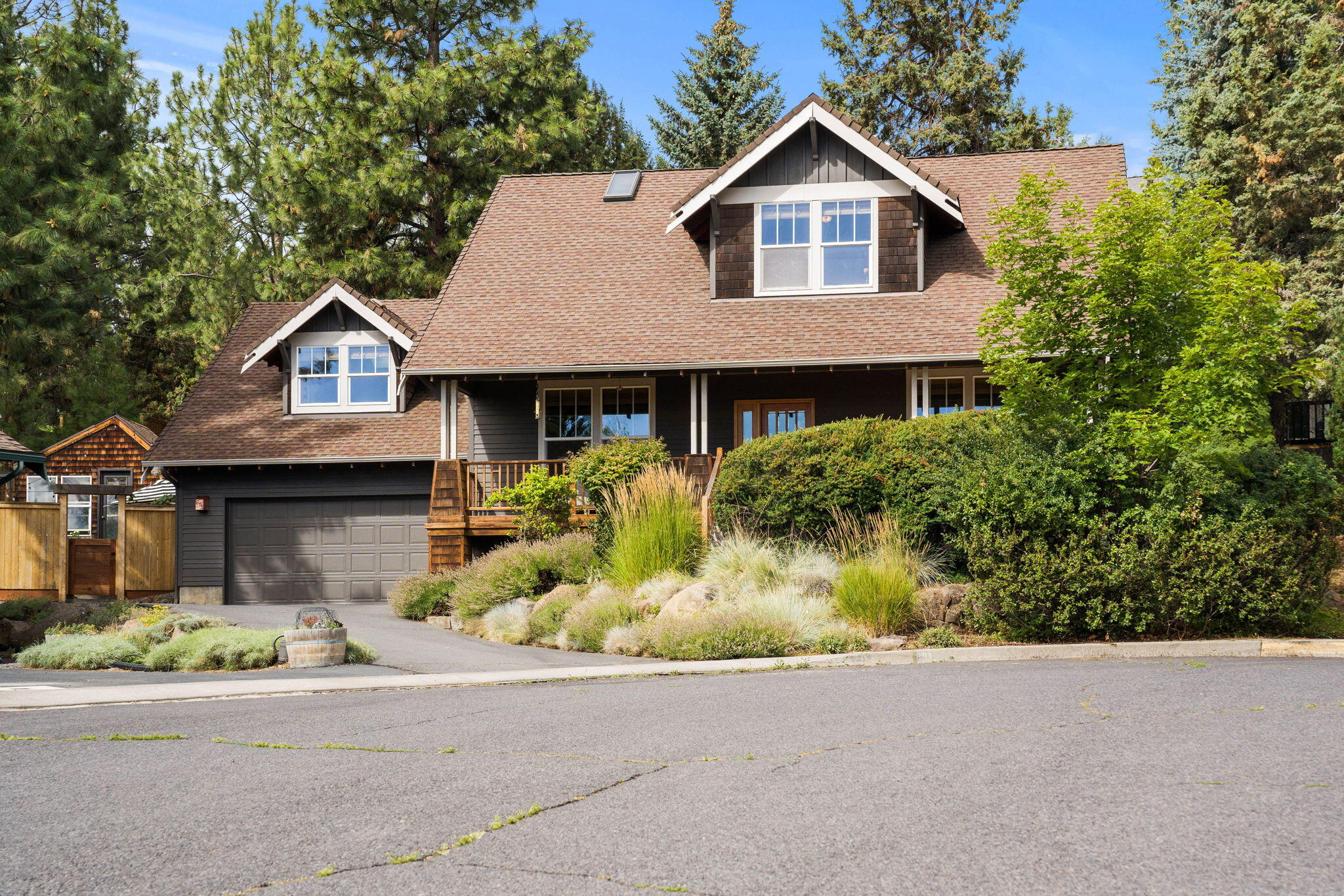 651 NW Morelock Court