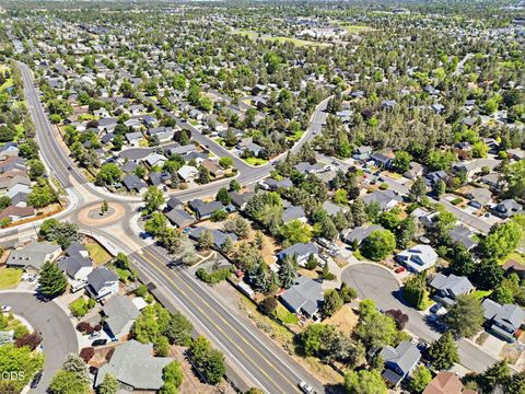 Tiny photo for 1975 NE Butler Market Road, Bend, OR 97701 (MLS # 220223326)