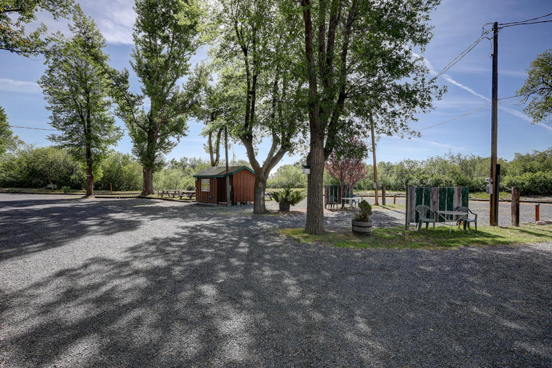 Willow Nook Acreage - Commercial Sale