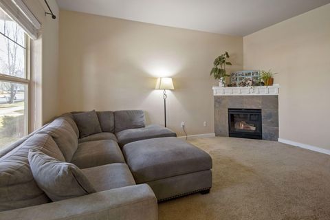 Tiny photo for 62761 Hawkview Road, Bend, OR 97701 (MLS # 220217048)