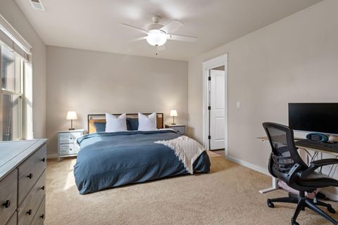 Tiny photo for 62761 Hawkview Road, Bend, OR 97701 (MLS # 220217048)