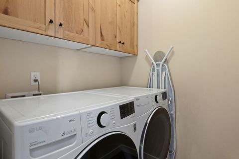 Tiny photo for 62761 Hawkview Road, Bend, OR 97701 (MLS # 220217048)