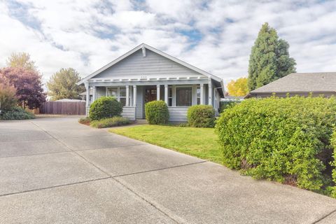 Tiny photo for 930 Schaefers Lane, Grants Pass, OR 97526 (MLS # 220211478)