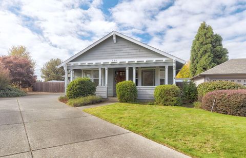 Tiny photo for 930 Schaefers Lane, Grants Pass, OR 97526 (MLS # 220211478)