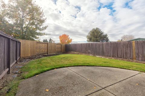 Tiny photo for 930 Schaefers Lane, Grants Pass, OR 97526 (MLS # 220211478)