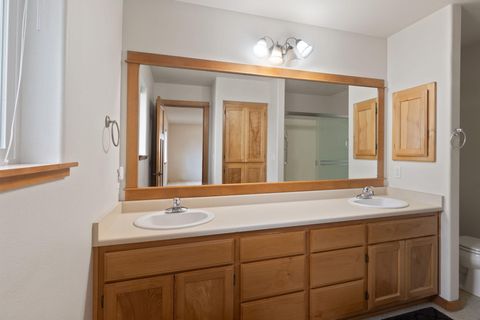 Tiny photo for 930 Schaefers Lane, Grants Pass, OR 97526 (MLS # 220211478)