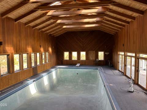 Tiny photo for 4705 NE Wittmer RD, Prineville, OR 97754 (MLS # 220223091)