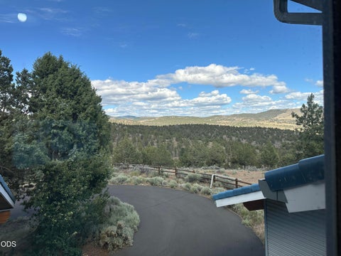 Tiny photo for 4705 NE Wittmer RD, Prineville, OR 97754 (MLS # 220223091)