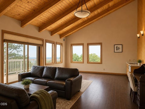 Tiny photo for 4705 NE Wittmer RD, Prineville, OR 97754 (MLS # 220223091)