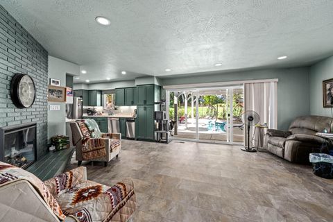 Tiny photo for 740 NW Kinney Street, Grants Pass, OR 97526 (MLS # 220210650)