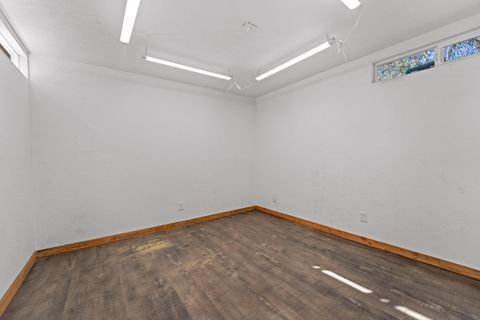 Tiny photo for 740 NW Kinney Street, Grants Pass, OR 97526 (MLS # 220210650)