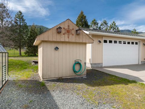 Tiny photo for 15902 Water Gap Road, Williams, OR 97544 (MLS # 220217607)