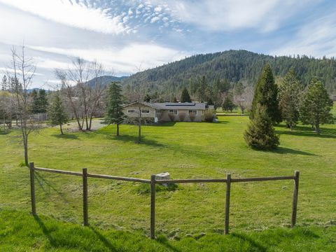 Tiny photo for 15902 Water Gap Road, Williams, OR 97544 (MLS # 220217607)