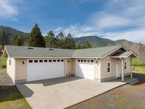 Tiny photo for 15902 Water Gap Road, Williams, OR 97544 (MLS # 220217607)