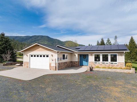 Tiny photo for 15902 Water Gap Road, Williams, OR 97544 (MLS # 220217607)