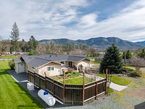 Tiny photo for 15902 Water Gap Road, Williams, OR 97544 (MLS # 220217607)