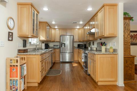 Tiny photo for 15902 Water Gap Road, Williams, OR 97544 (MLS # 220217607)