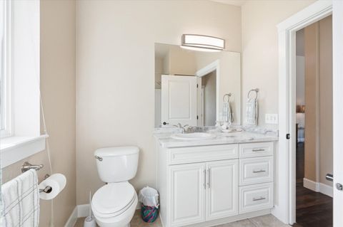 Tiny photo for 3633 Harbrooke Road, Medford, OR 97504 (MLS # 220219772)