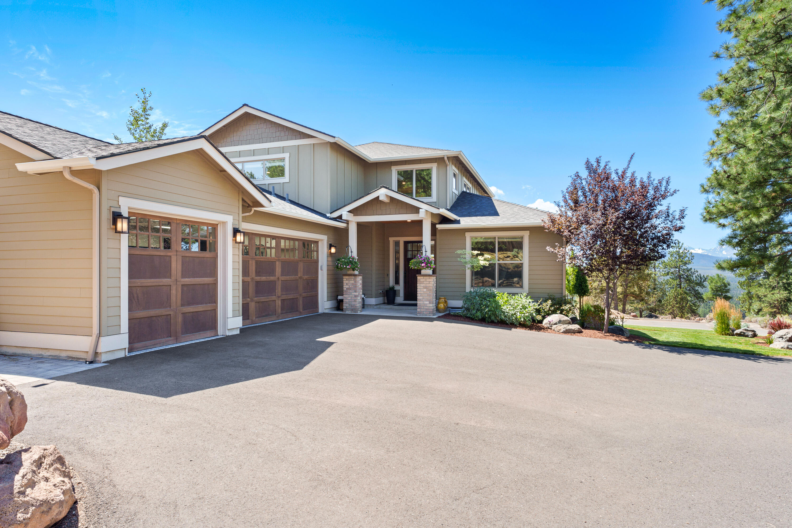 2005 NW Glassow Drive