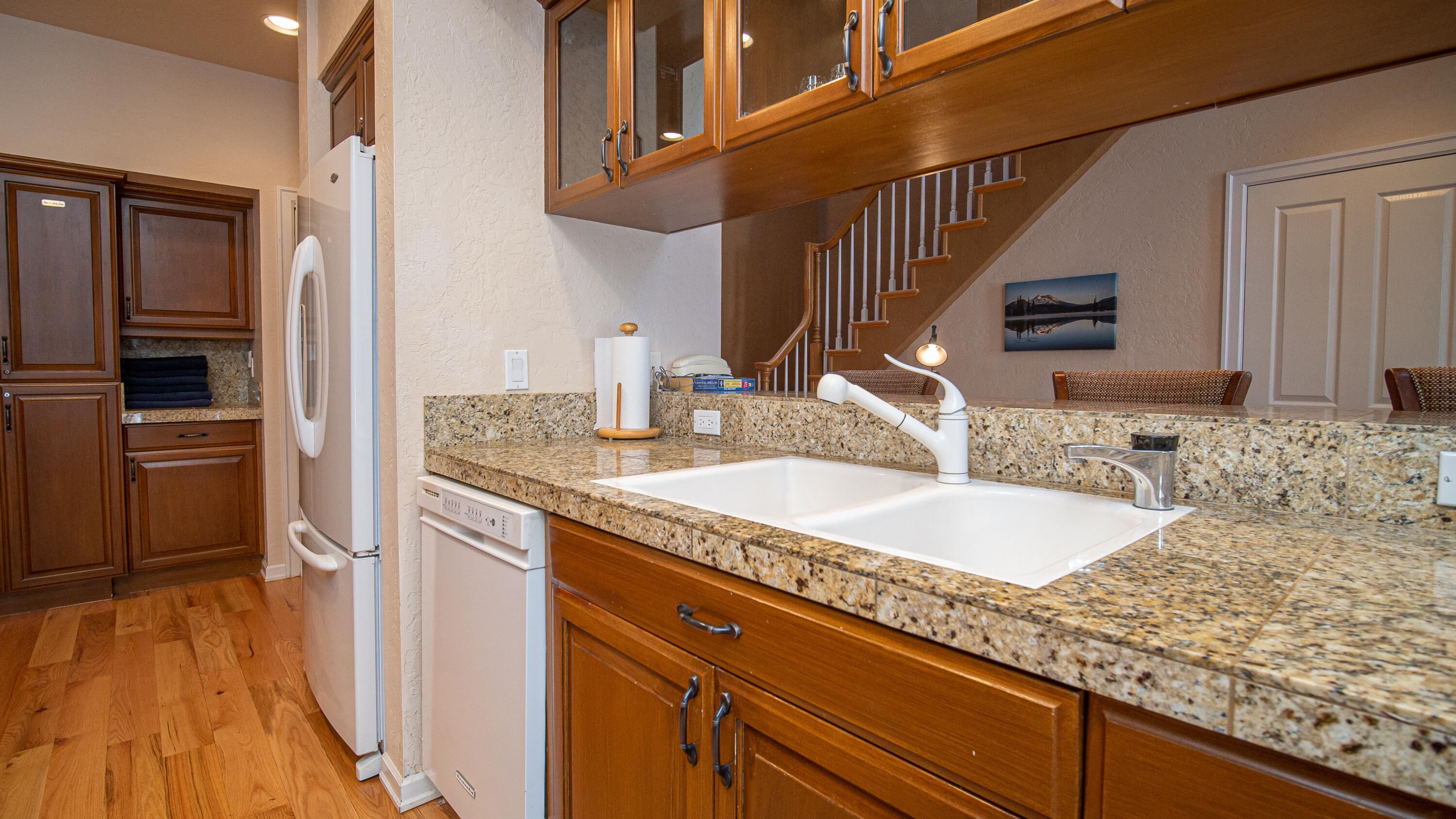 StoneTH - Residential