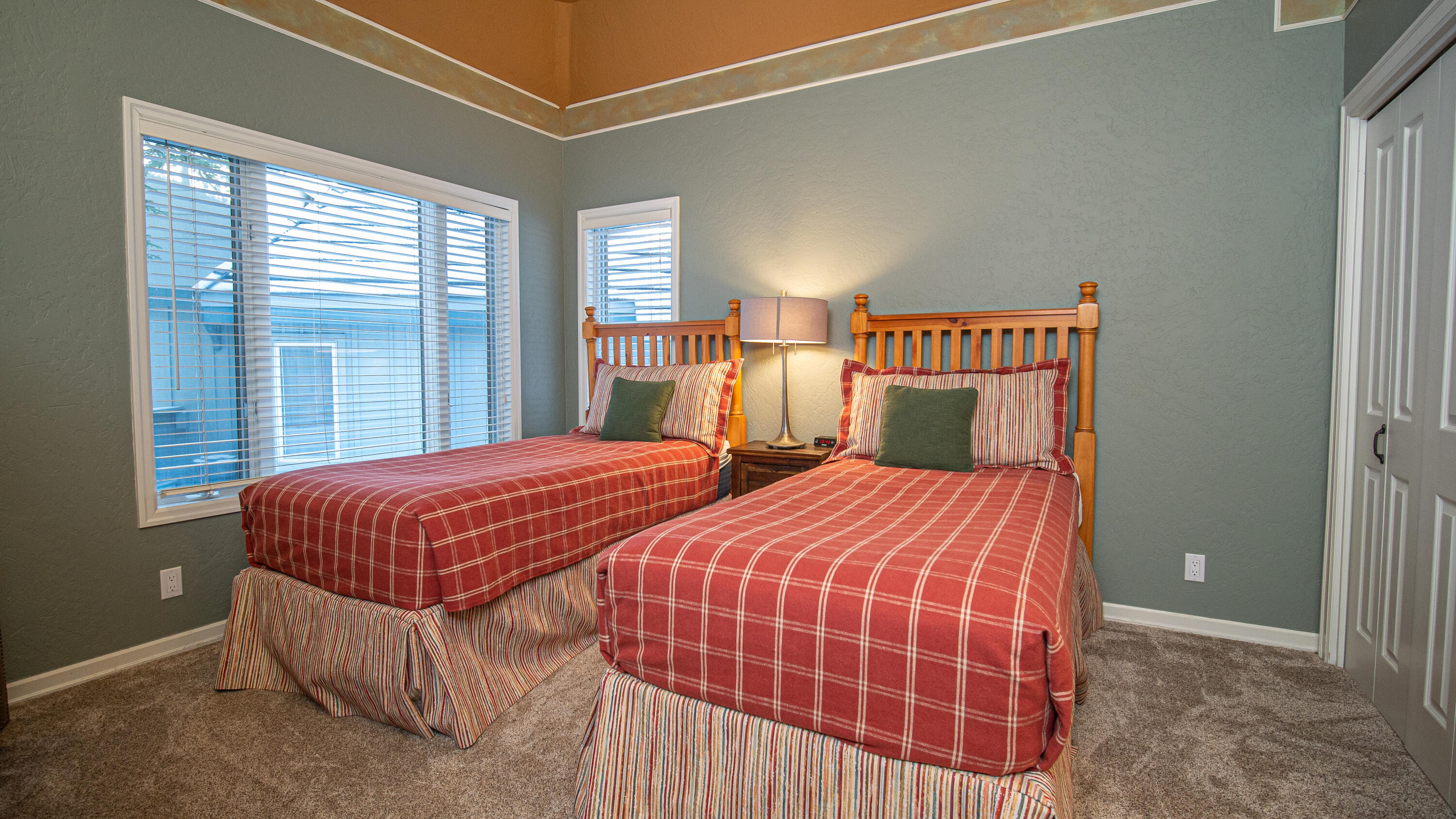 StoneTH - Residential