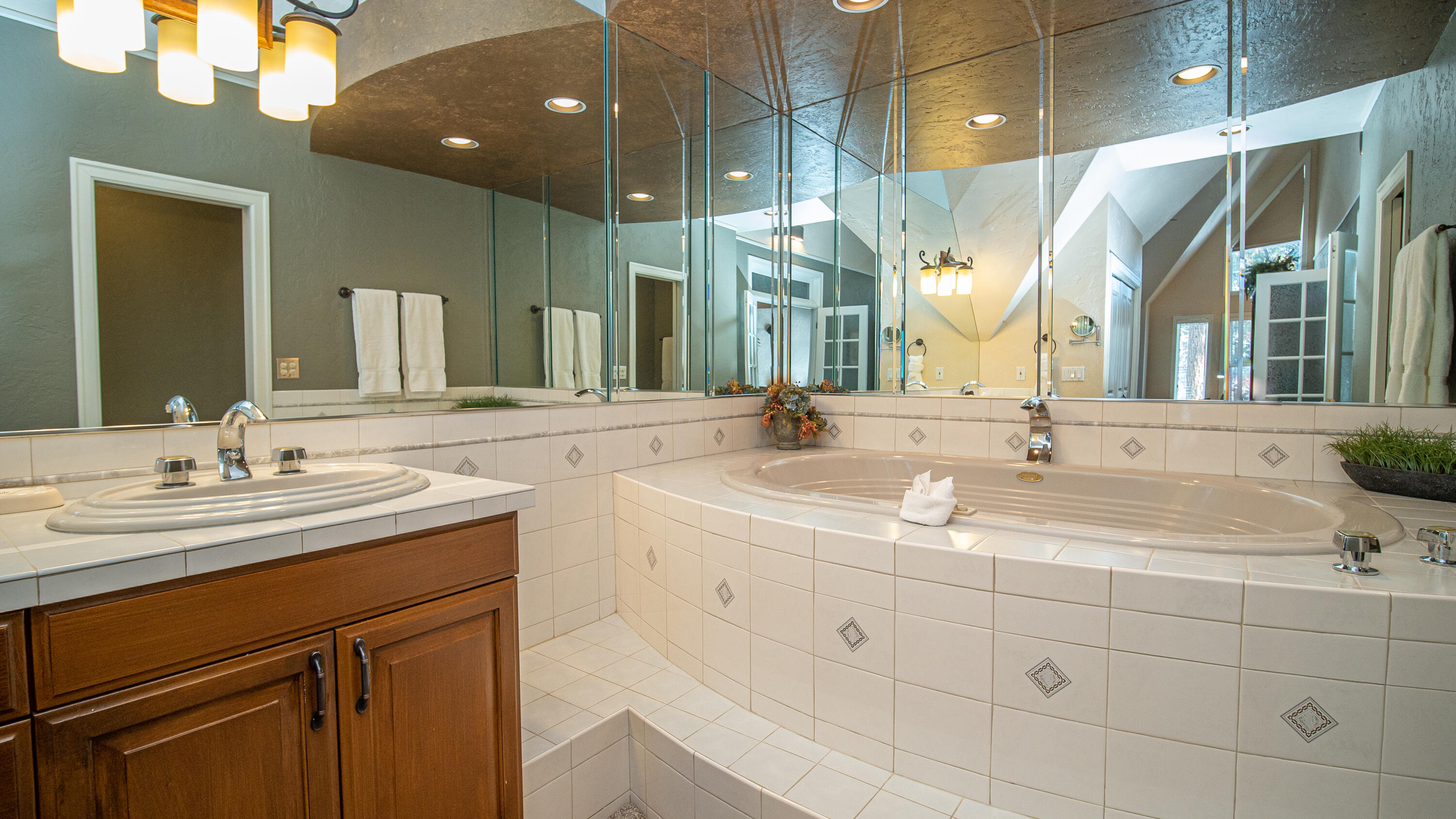 StoneTH - Residential