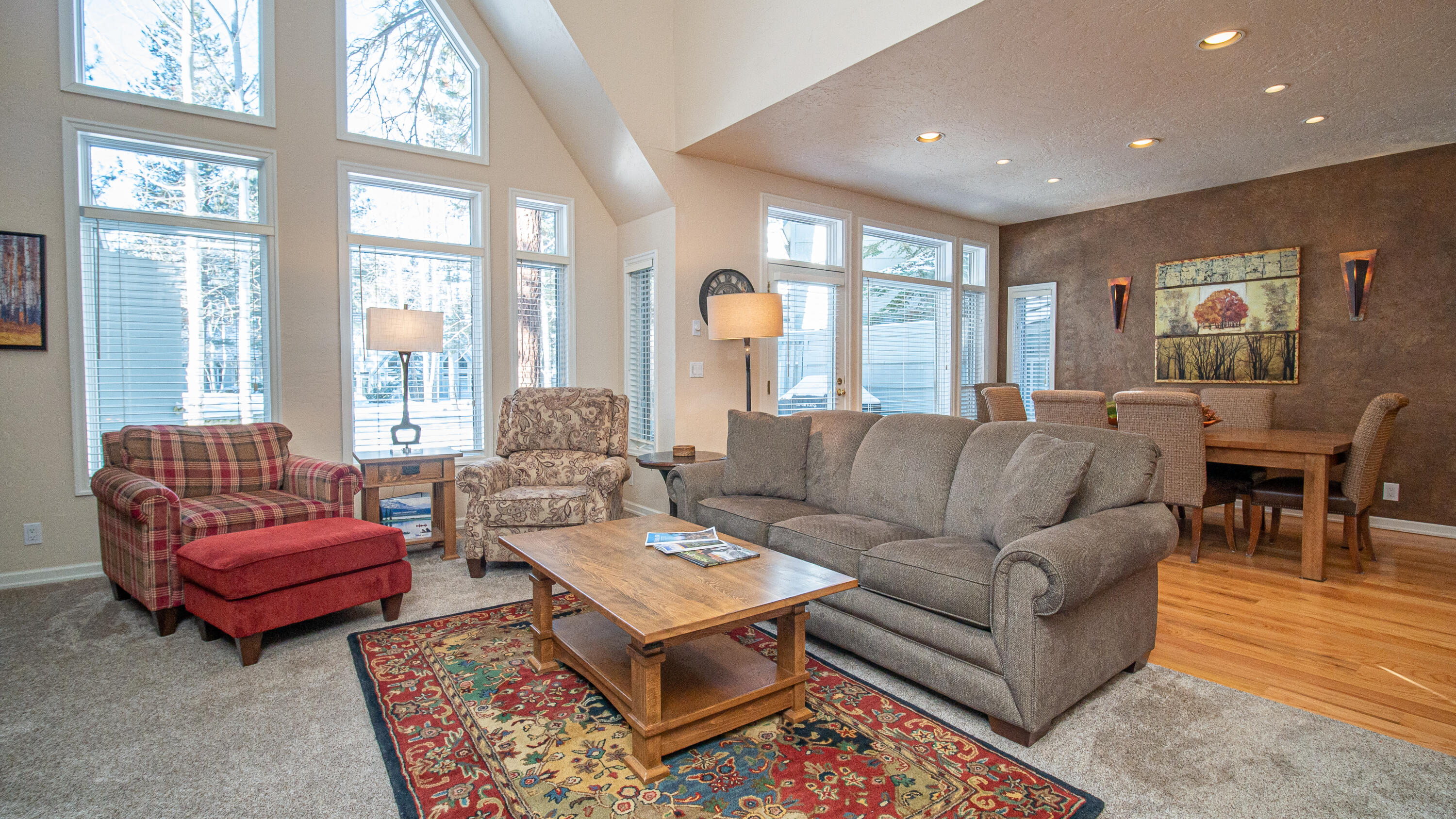 StoneTH - Residential