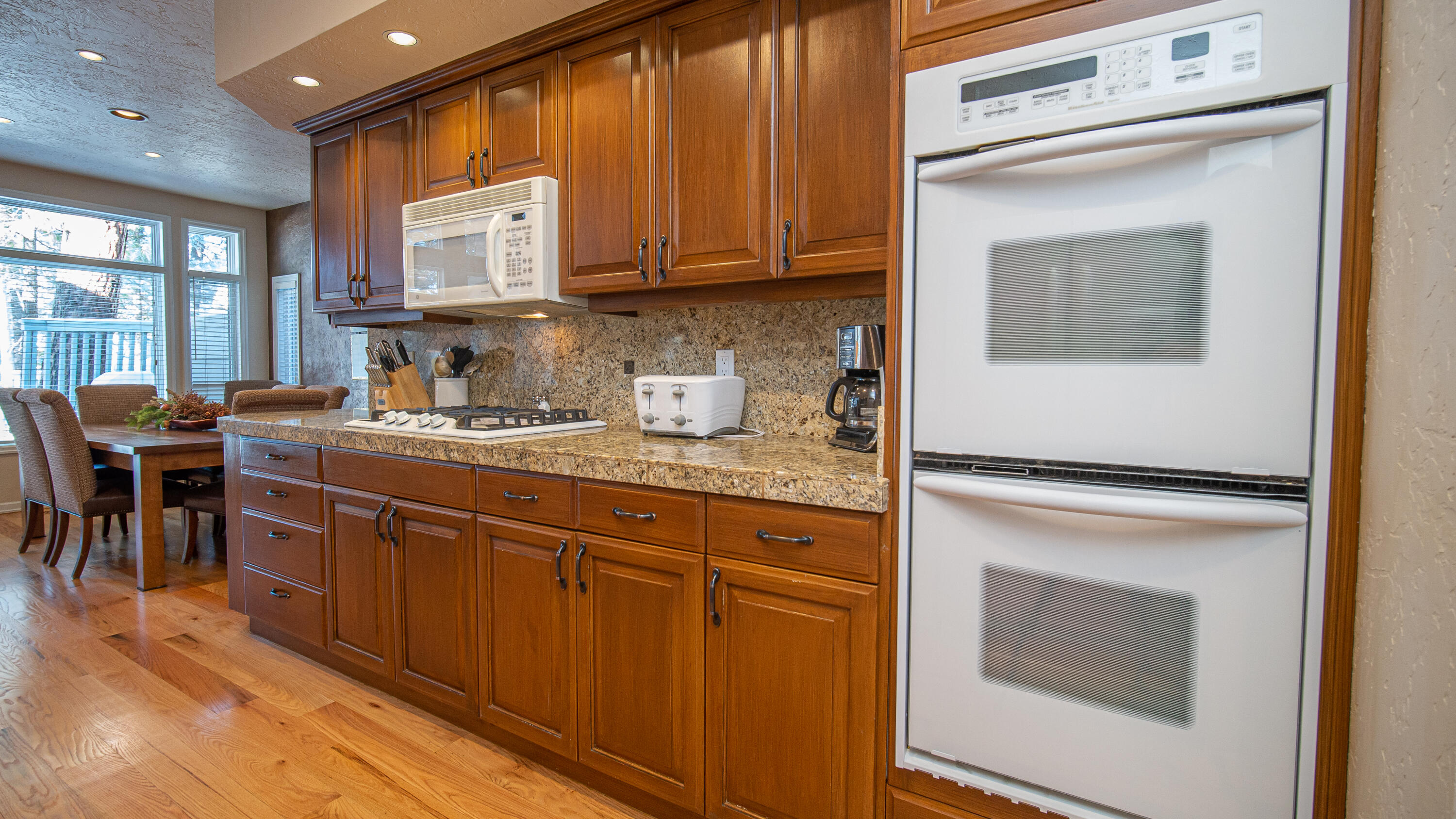 StoneTH - Residential