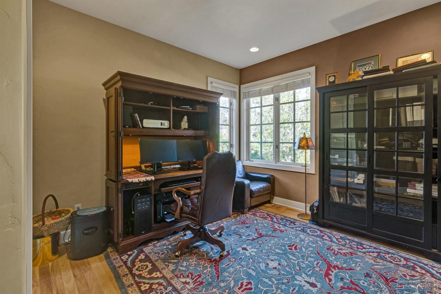 Skyliner Summit - Residential