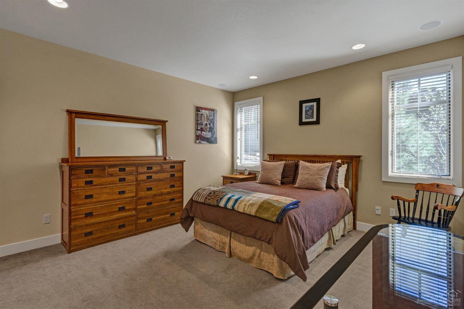 Skyliner Summit - Residential