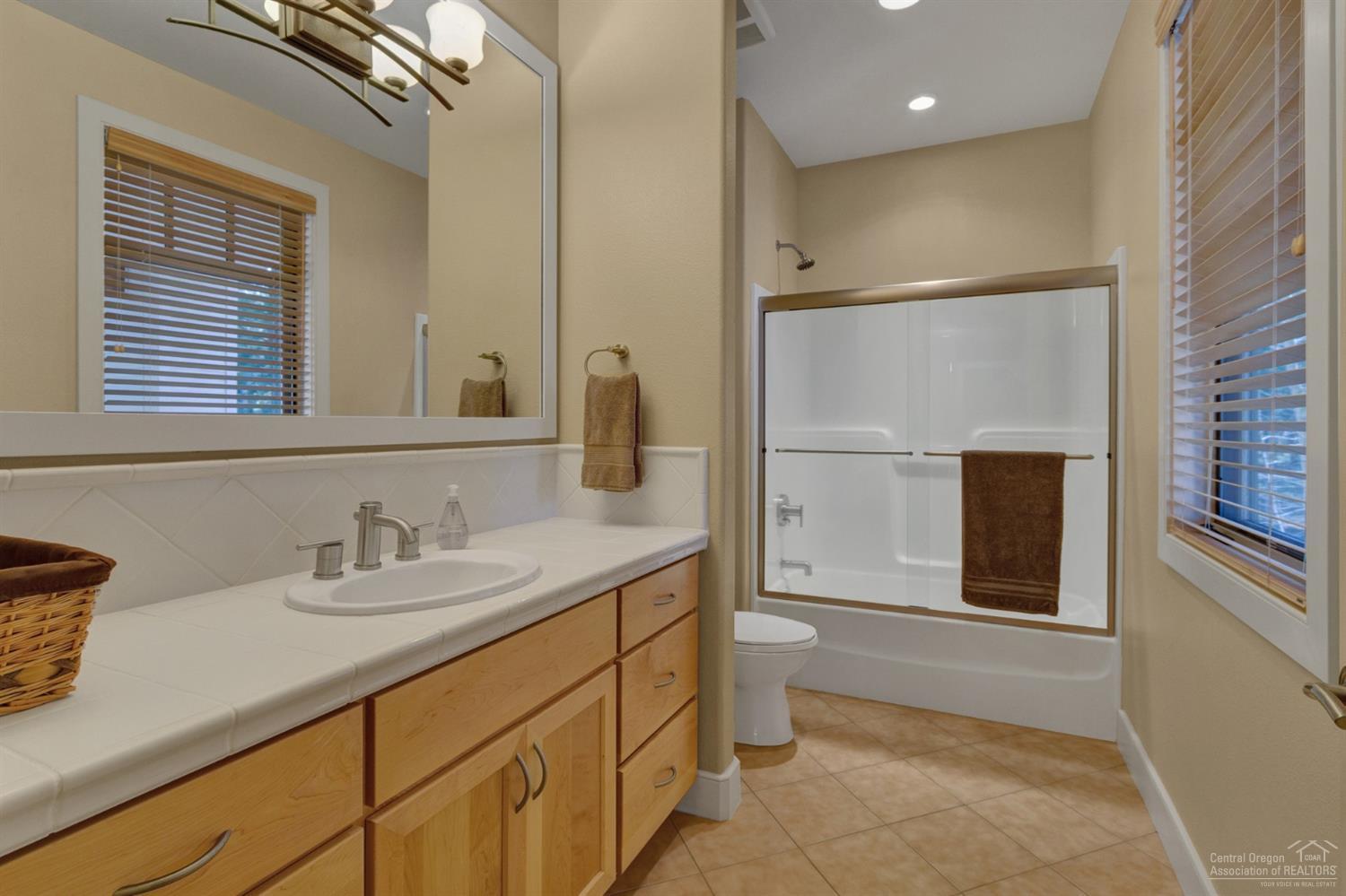 Skyliner Summit - Residential