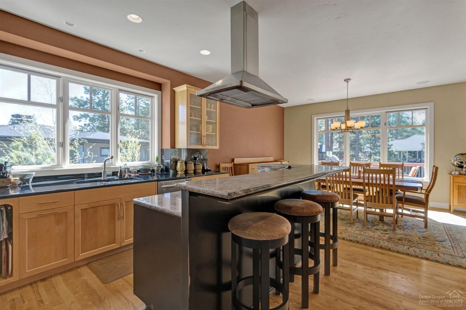 Skyliner Summit - Residential