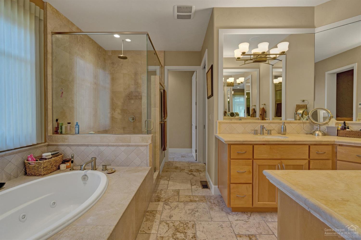 Skyliner Summit - Residential