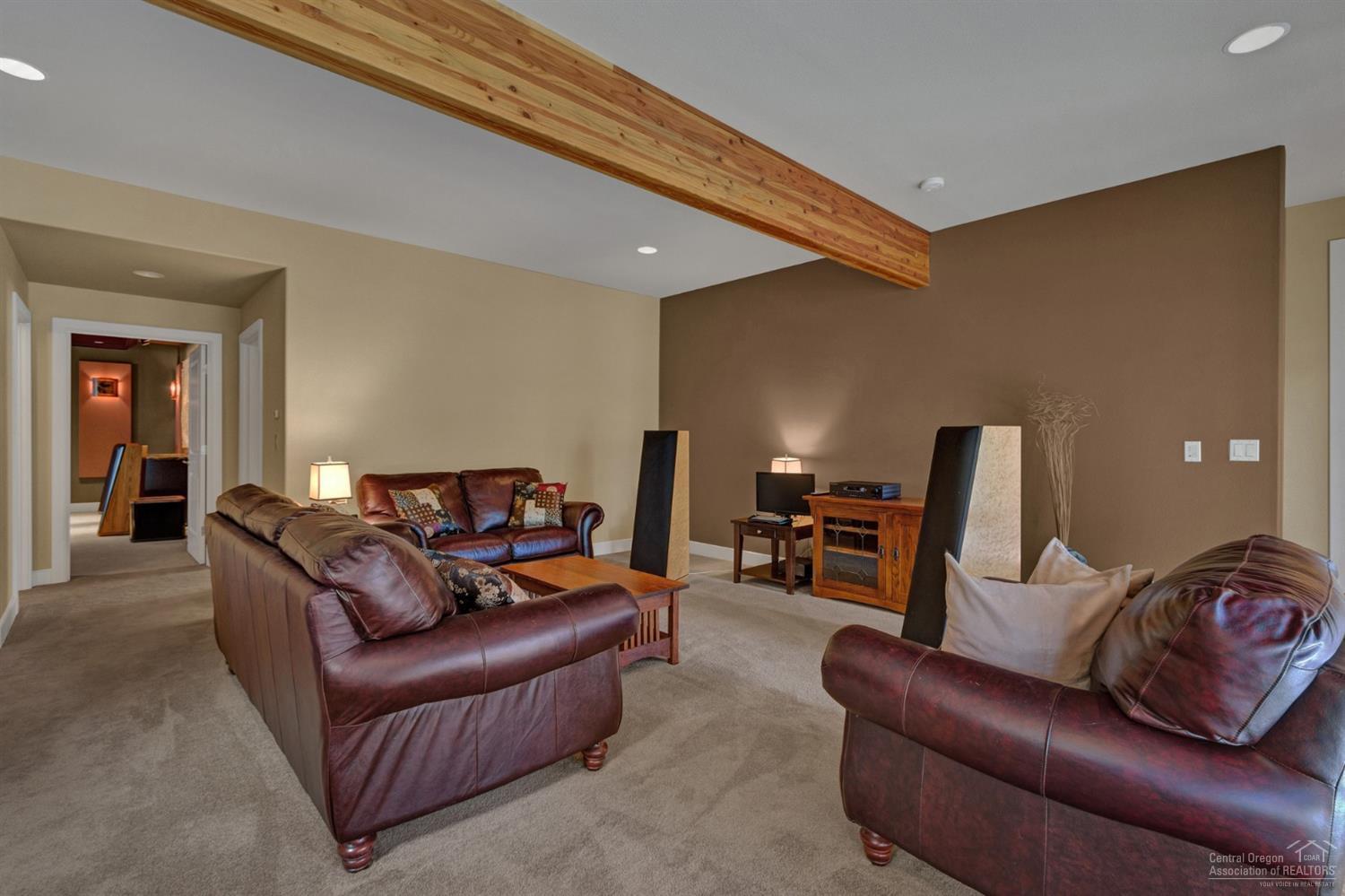 Skyliner Summit - Residential