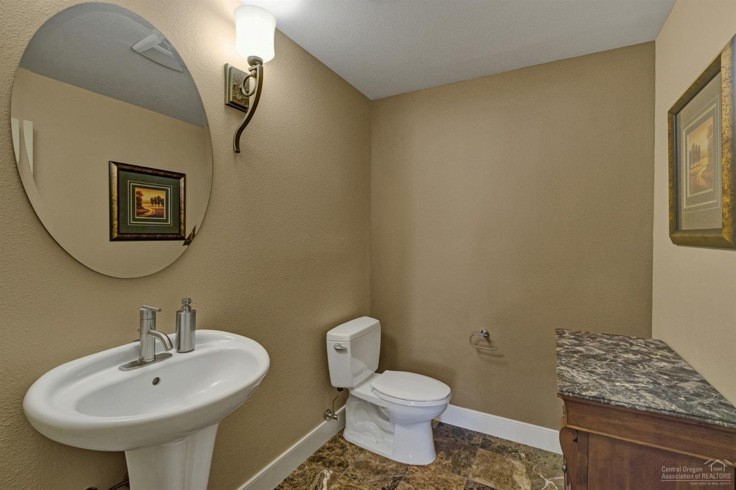 Skyliner Summit - Residential