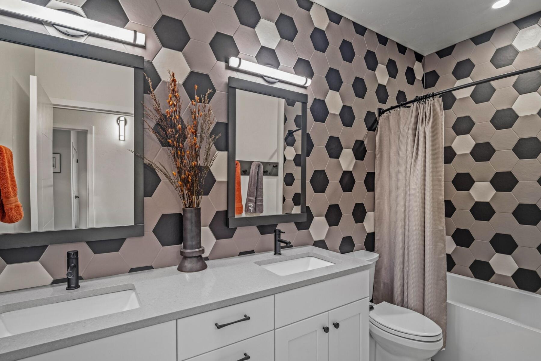 Forked Horn Butte - Residential