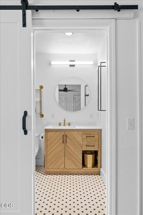 Tiny photo for 421 Silverado Circle, Medford, OR 97504 (MLS # 220223964)