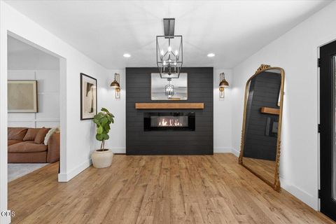Tiny photo for 421 Silverado Circle, Medford, OR 97504 (MLS # 220223964)