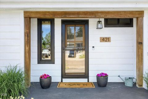 Tiny photo for 421 Silverado Circle, Medford, OR 97504 (MLS # 220223964)