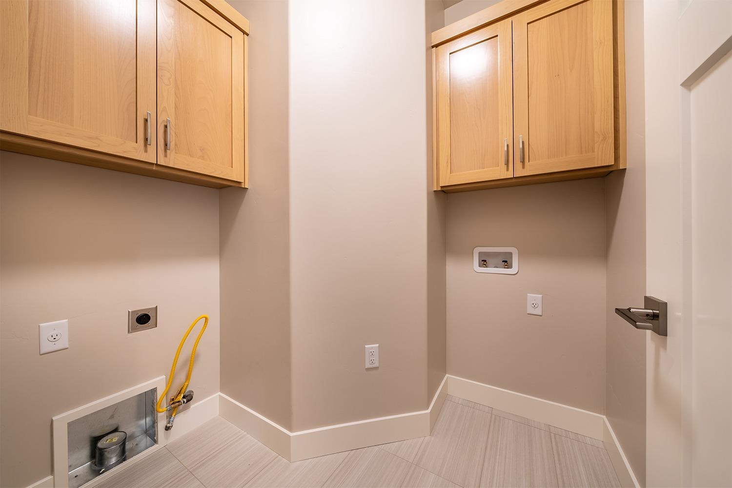 Silver Oaks - Residential