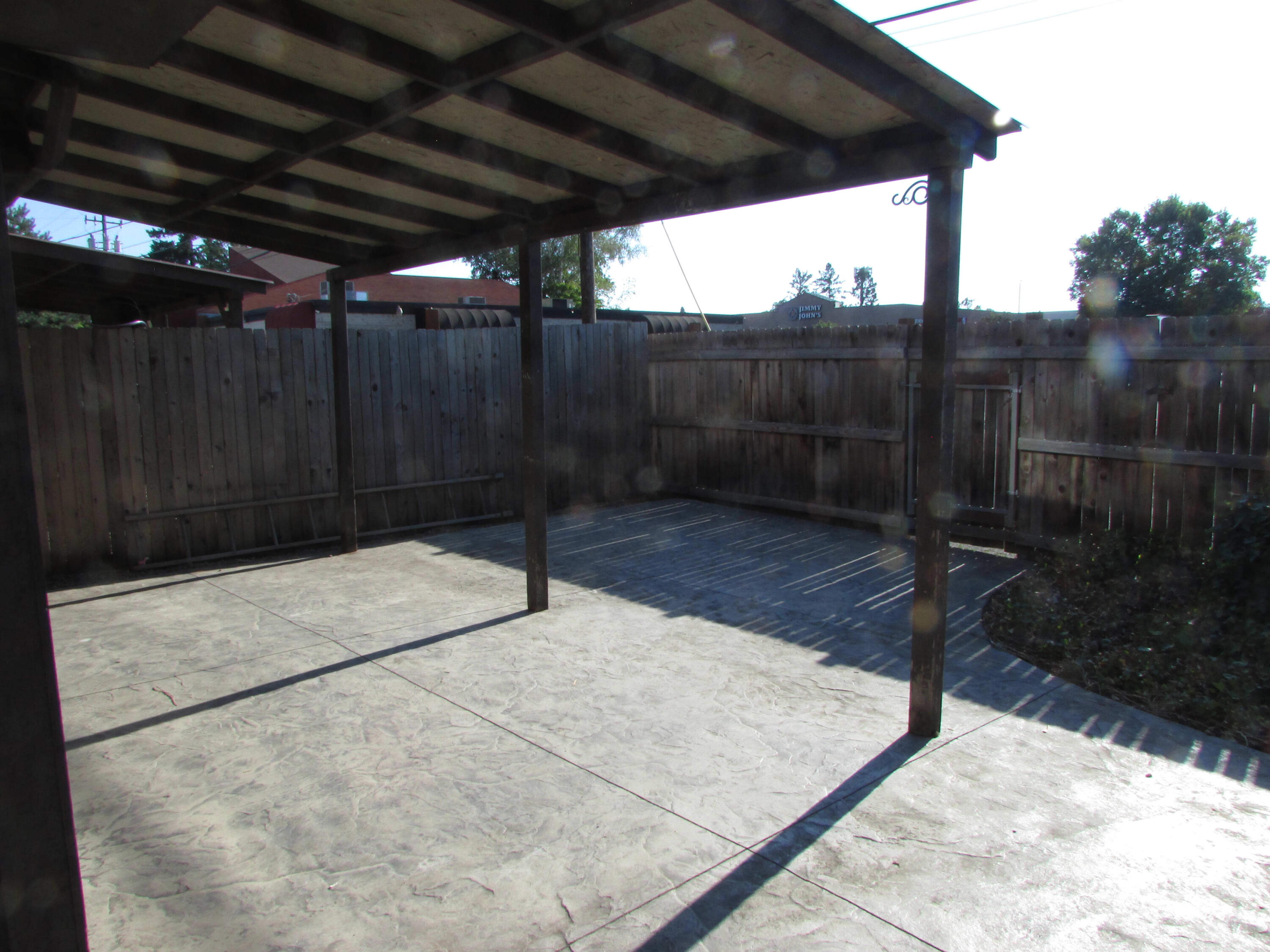 Laurelhurst Addition - Residential Income