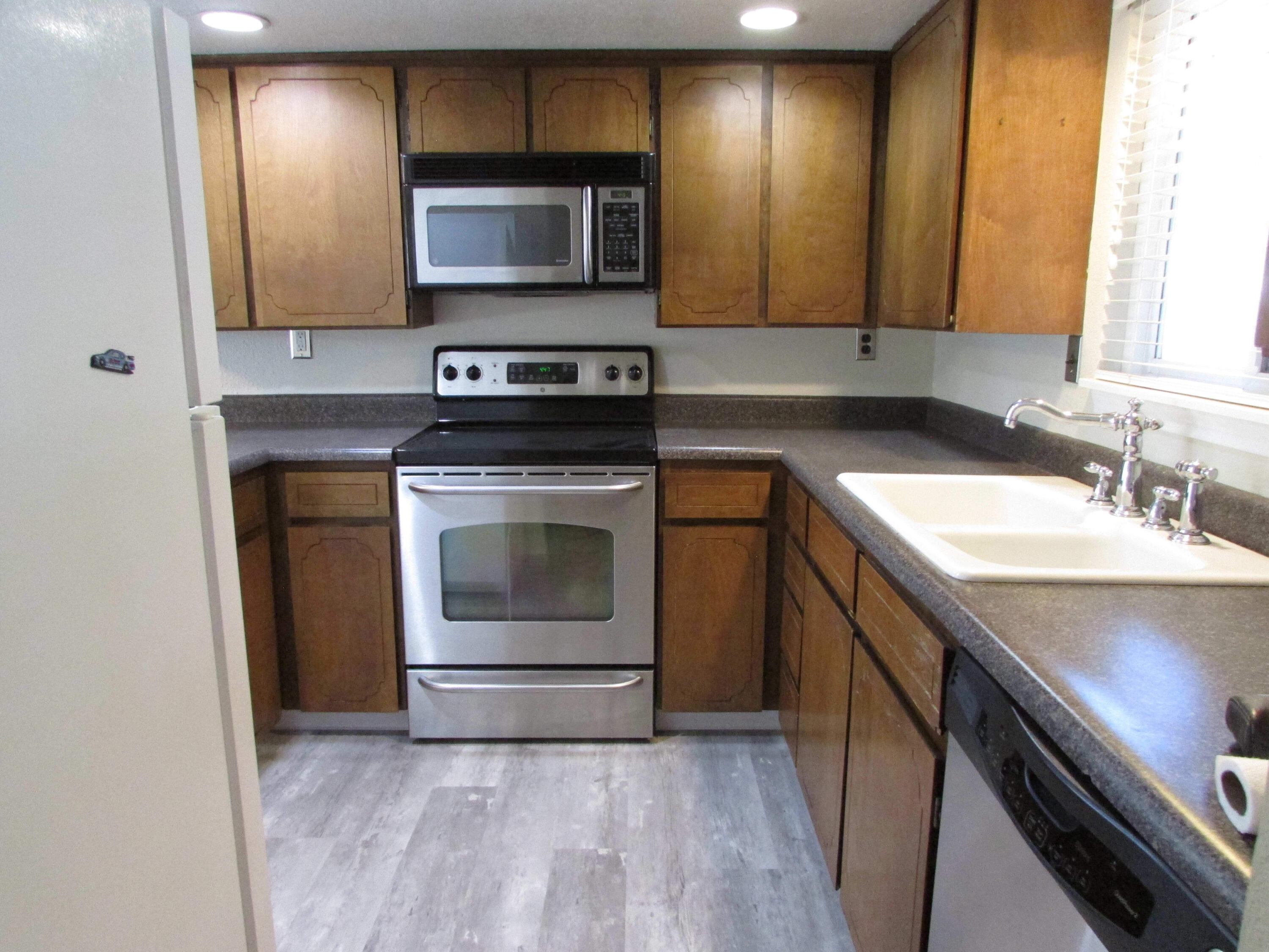 Laurelhurst Addition - Residential Income