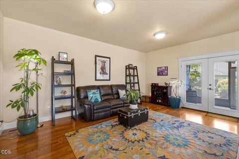 Tiny photo for 523 Meadowbrook Drive, Central Point, OR 97502 (MLS # 220222852)